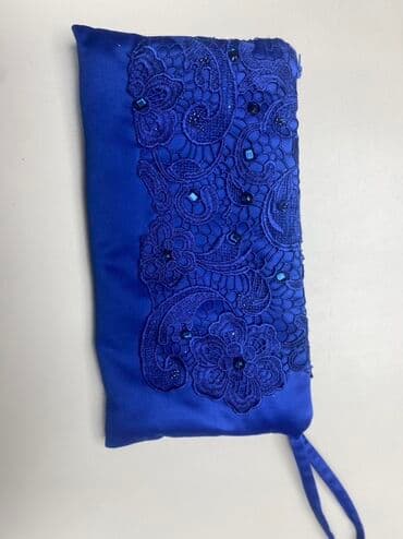 torbe carpisa: Elegantna satenska pismo-torba u kraljevsko plavoj boji. - Materijal — 1