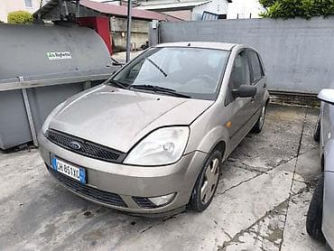 ford eskot: FORD FIESTA 2004. GOD. - KOMPLETAN AUTO U DELOVIMA | Ford Fiesta — 2
