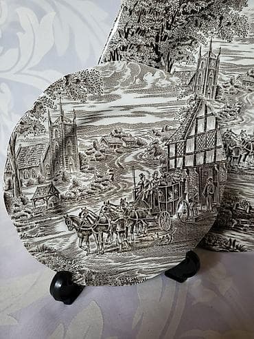 Muzički instrumenti: Engleski servis za poslastice Staffordshire iz 70ih. Engleski servis — 9