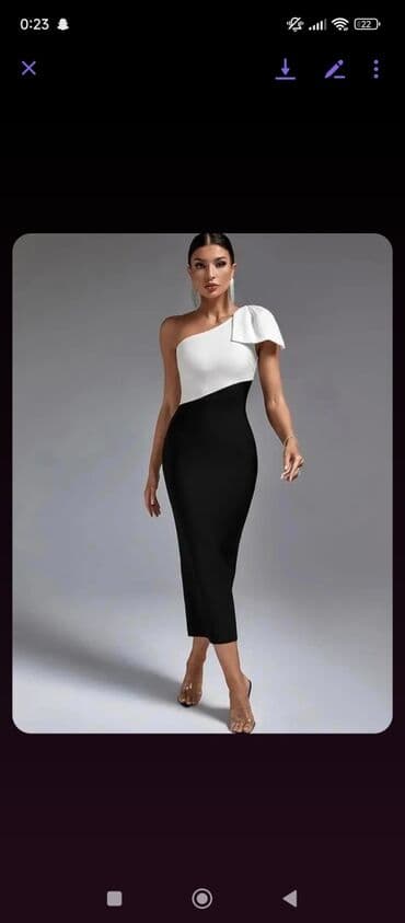 Dresses: 2500

pp185 — 1