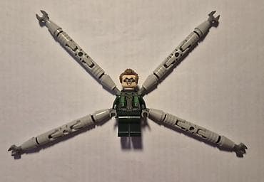 avioni za decu na daljinski: Lego Doc Ock figura u odličnom stanju, original. Ne prihvatam zamene — 2