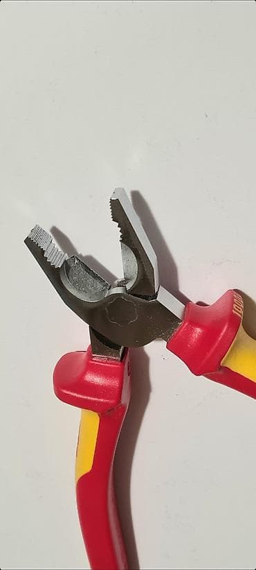 podloga za secenje: Knipex 02 06 180 profesionalna kombinovana klešta sa visokim prenosom — 9