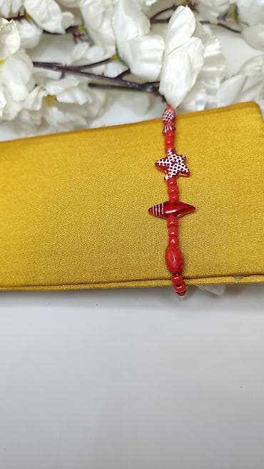 dzepni sat cena: Narukvica sa crvenim perlama i morskim motivima - Ručno nizane — 3