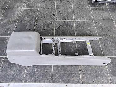 SIVI NASLON ZA RUKU ZA VOLKSWAGEN TOUAREG OD 2003. DO 2010. GOD. |