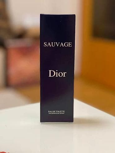 muske pantalone prodaja: Dior Sauvage 20 ml Prepoznatljiv je po svežim notama bergamota i — 1