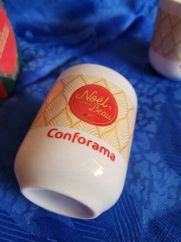 metalac šolje za kafu: Soljice nove bozicne. porcelanaske za kafu,francuske za dvoje,takodje — 12