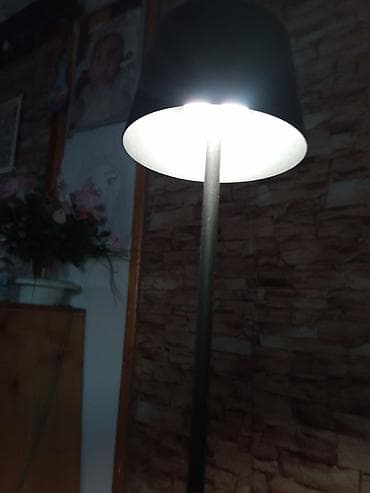 parkside punjac za akumulator: Solarna Podna LED lampa – minimalistički dizajn, crna boja - Tip — 4