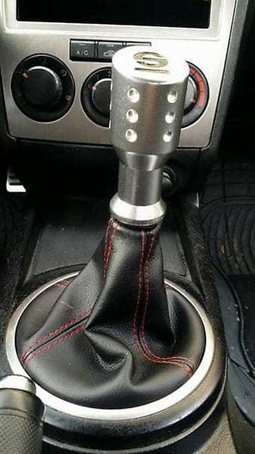 oglasi za automobile srbija: KOŽICA MENJAČA ZA HYUNDAI COUPE OD 2002. DO 2007. GOD. | KOŽICU — 1