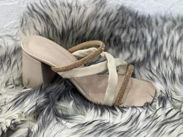 nike papuce benassi: 2200din
.
36-40 — 14