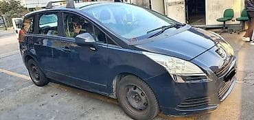 auto gume prodaja: DELOVI ZA PEUGEOT 5008 | Kompletan auto u delovima Polovni — 1