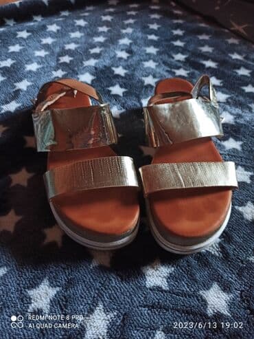 pantalone od vestacke koze: Sandale, 38 — 4