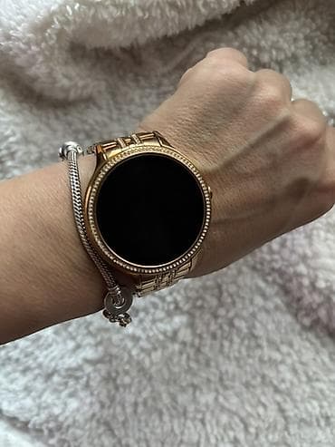 kais za smartic satic: Fossil pametni sat – ženski, okrugli ekran, metalna narukvica u — 3