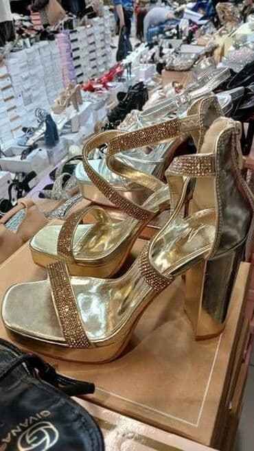 ccc obuca beograd: Sandals, Altramarea — 1