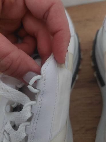 air max tn patike: Lacoste ženske patike – bele/ekru nijanse, model sa retro running — 3