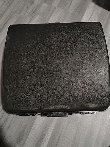 m8 retro konzola: Električna pisaća mašina Brother Electric 4612 - Tip — 8