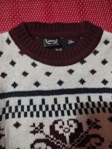 za mlade: Nov muski dzemper sa zimskim motivima, velicina L. Nosen samo za — 2