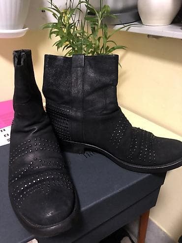 Sandale i papuče: Crne kožne čizme sa nitnama - Materijal: prirodna koža, spolja i — 4