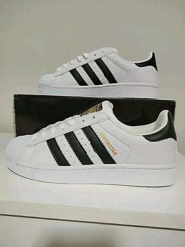 Patike: Patike Adidas Superstar – klasičan model - Boja: bela osnova sa crnim — 1