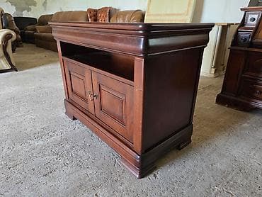 komode novi sad: Čvrsta drvena TV komoda, idealna za uređenje dnevnog boravka. Komoda — 7