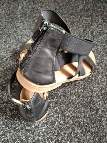 igračke za devojčice: Sandals, Size - 32 — 2
