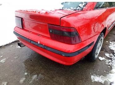drzac za tablet za zadnje sediste: BRANIK ZA OPEL CALIBRA — 1