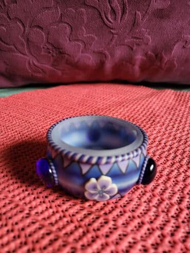 svecnjak za etericna ulja: Svecnjak nov rucni rad,cvetovi fajns porcelan. 70,80te — 4