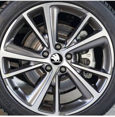 20555 r16 felni: Čepovi za felne ŠKODA - set 4 komada Čepovi za felne sa logom ŠKODA - — 7