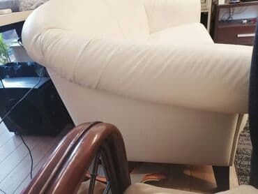 vitorog komode za spavacu sobu: Beli trosed sa foteljom Beli trosed u odličnom stanju materijal — 5