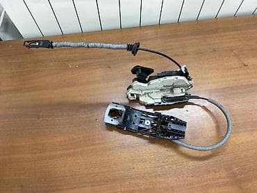 delovi stomaka: BRAVA ZA VOLKSWAGEN POLO - 5K2837016B | Unutrasnja brava sa nosacem — 2