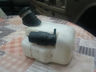 motor brisaca zastava 101: Posuda za tečnost zadnjeg brisača sa motorom Lada 2104 Karavan Lada — 3