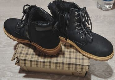 Sandals and flip-flops: Boots, size - 39 — 2