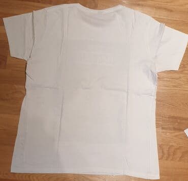 zimske jakne c a: Pablo escobar - eskobar bela muška majica. Piše xl velicina. Pazuh — 3