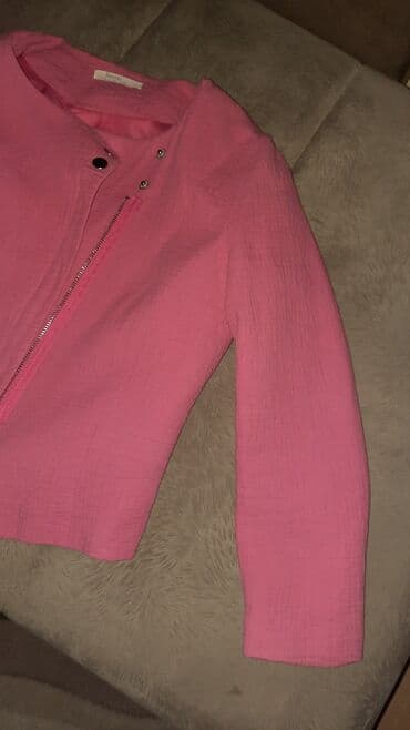 exit kaputi: Bershka jakna. S vel. barbi pink boja. 7/8 rukavi. strukirana — 4