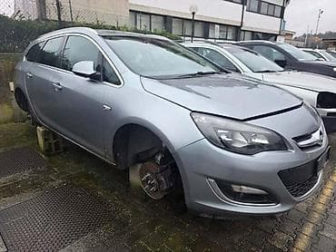 OPEL ASTRA J 2012. GOD. - KOMPLETAN AUTO U DELOVIMA | Opel Astra J