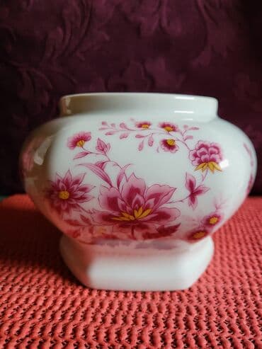 Antikviteti: Vaza nova 80te. Bareuther Waldesassen Bavaria. Nemacki porcelan — 1