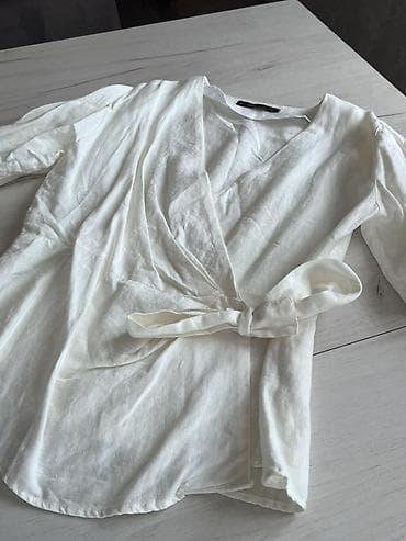 Shirts, blouses and tunics: Bela ženska košulja/bluza na preklop sa vezivanjem u struku. - — 1