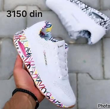 beograd sport: Skechers i Yezzy

36-46

Cene su na slikama — 7