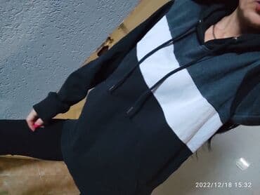 nasa duks h m: Jacke&Jines duks m,sa kapuljacom — 1