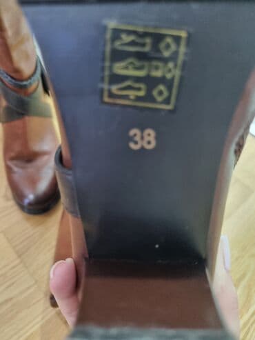 ugg cizme rs: Čizme, 38 — 5
