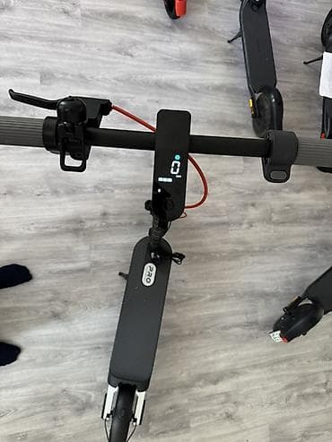 legendarni automobili 1: Električni trotinet Xiaomi Pro – snažan i praktičan gradski prevoz - — 2