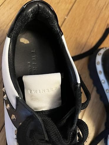 Ostala ženska obuća: Twinset Milano patike sa nitnama - Model: ženske patike sa pertlama - — 3