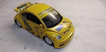Burago VW New beetle,1:24,malo izgreban,sve ostalo original na lalafo.rs Burago VW New beetle,1:24,malo izgreban,sve ostalo original