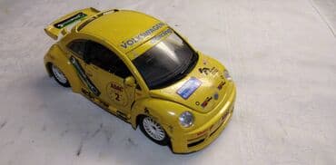 gramofonske ploce beograd: Burago VW New beetle,1:24,malo izgreban,sve ostalo original — 1