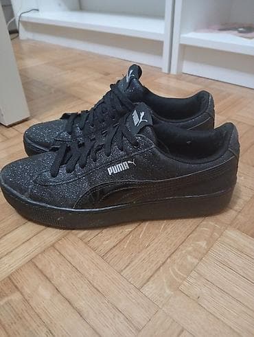 Puma ženske patike – crne sa šljokicama - Model: Puma Suede/Smash