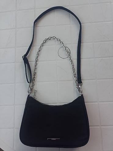 mala samsonite: Bershka crna torbica – baguette/shoulder model Prodajem tasnicu — 5