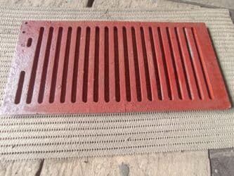 projektor dexy co: Dve rešetke sa slika prva rešetka -čelična za razna ložišta debljine — 4