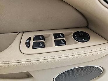 Auto-delovi: PODIZAC PROZORA TASTER ZA JAGUAR X-TYPE ZA 2005. GOD — 2
