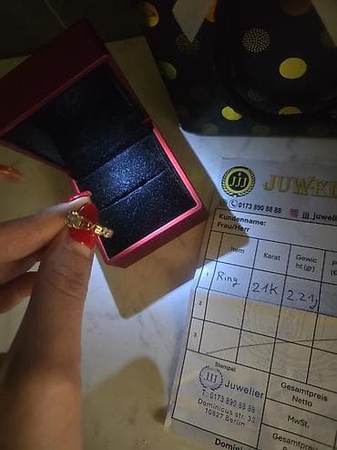 polovni zlatni nakit: Zlatni prsten 21K – 2,21 g - Materijal: žuto zlato 21 karata (potvrda — 1