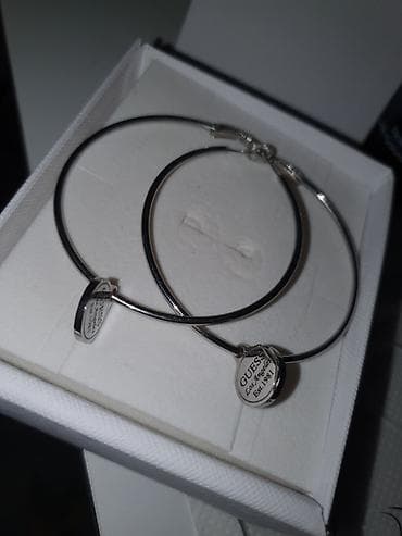 alke srebrne: GUESS minđuše – velike okrugle alke od sjajno presvučenog metala u — 2