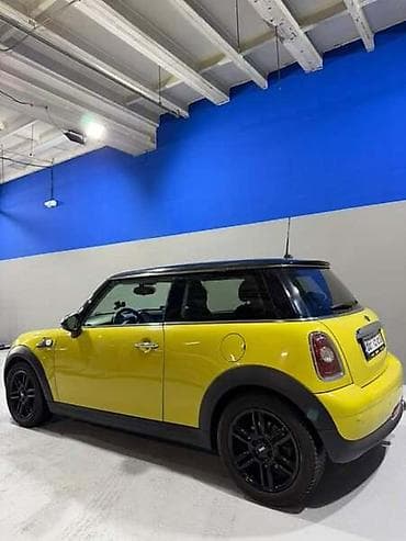mini moris crveni: MINI ONE AUTO MATIK | Mini one AUTOMATIK n16 motor Idealan za — 2